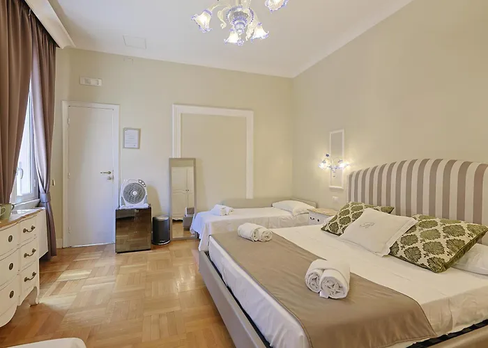 לינה וארוחת בוקר Piazza Di Spagna Art House Centro