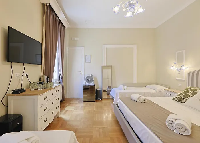 Piazza Di Spagna Art House Centro לינה וארוחת בוקר רומא