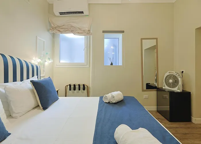 Piazza Di Spagna Art House Centro 3*