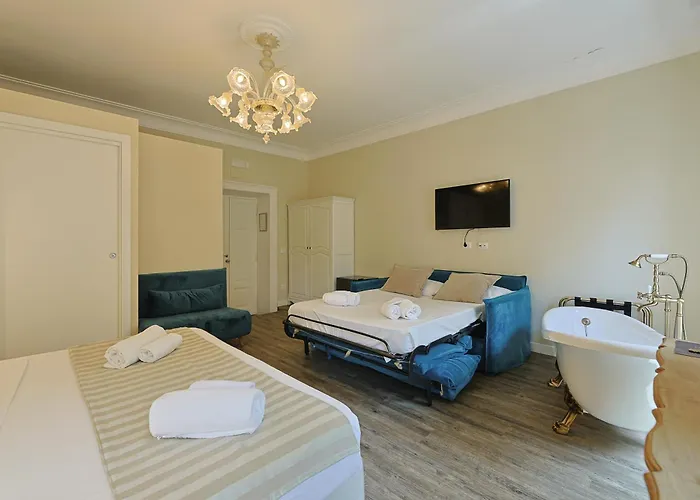 לינה וארוחת בוקר Piazza Di Spagna Art House Centro